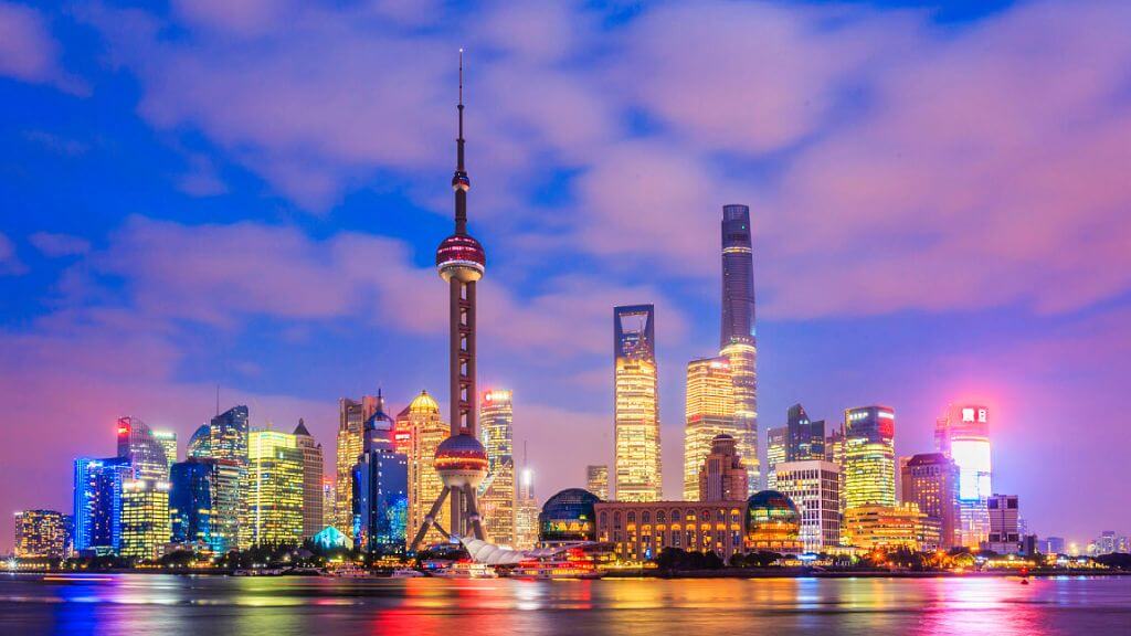 Bến Thượng Hải dài khoảng 2km dọc theo sông Hoàng Phố