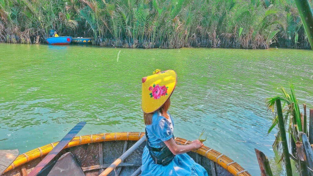 Check in Rừng Dừa Bảy Mẫu trong tour Hội An