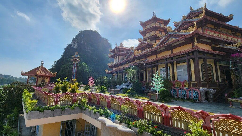 Chiêm bái chùa Quan Thế Âm Ngũ Hành Sơn linh thiêng
