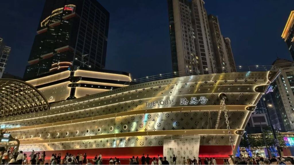 The Louis Thượng Hải – công trình biểu tượng mới nổi bật với kiến trúc sang trọng và phong cách đương đại