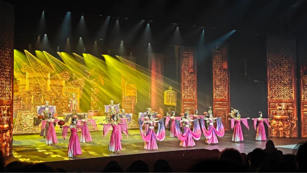 Show diễn Tống Thành Thiên Cổ Tình – chương trình nghệ thuật quy mô lớn tái hiện lịch sử và truyền thuyết Hàng Châu