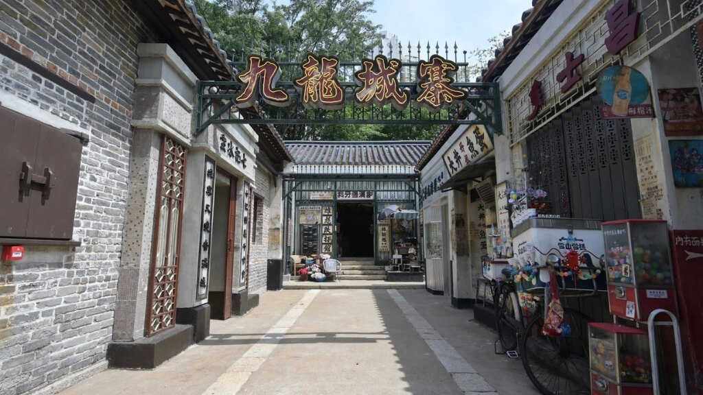 Phim trường tái hiện Cửu Long Thành Trại xưa