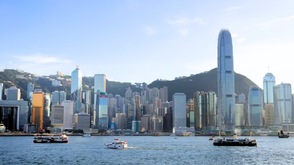 Vịnh bến cảng Victoria Harbour hiện đại và nhộn nhịp
