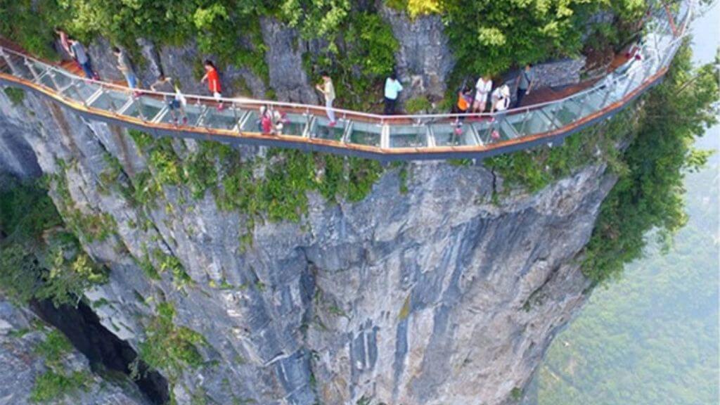 Sạn Đạo Kính Thiên