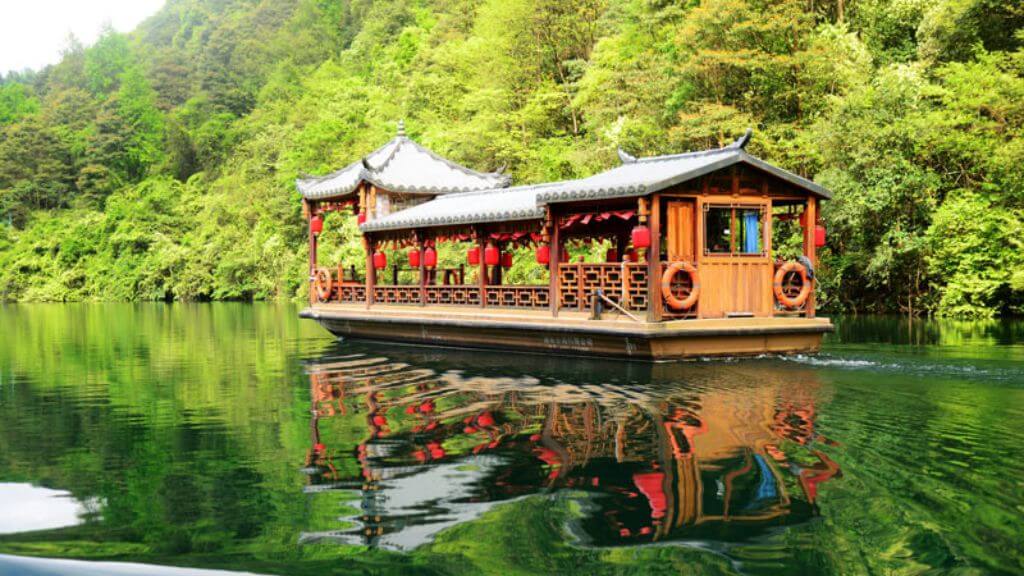 Hồ Bảo Phong   Nàng thơ uốn mình bao bọc Trương Gia Giới