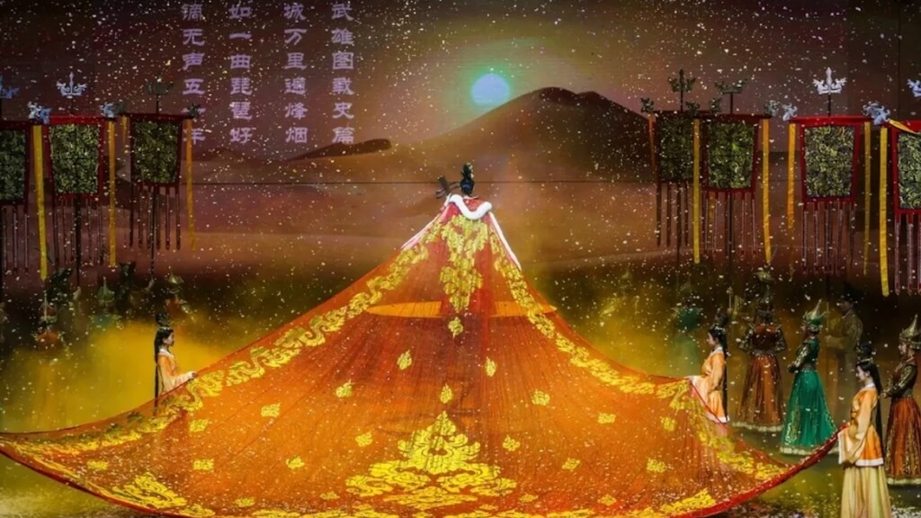 Show biểu diễn Tam Hiệp Thiên Cổ Tình