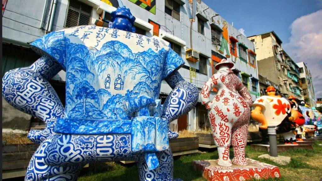 Khu phố nghệ thuật Pier 2”   một điểm đến tuyệt vời cho những người yêu nghệ thuật và đam mê sáng tạo