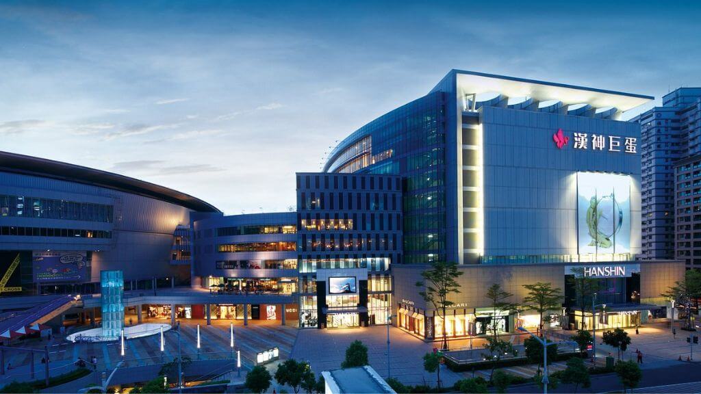 Tự do tham quan, mua sắm tại “Hanshin Arena Kaohsiung”