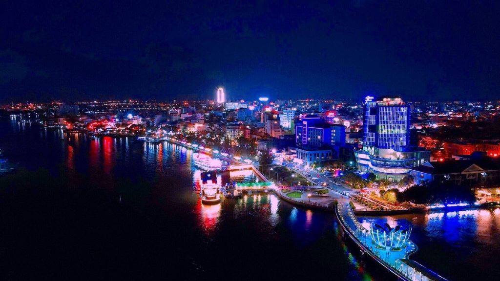 Vẻ đẹp Cần Thơ lung linh về đêm
