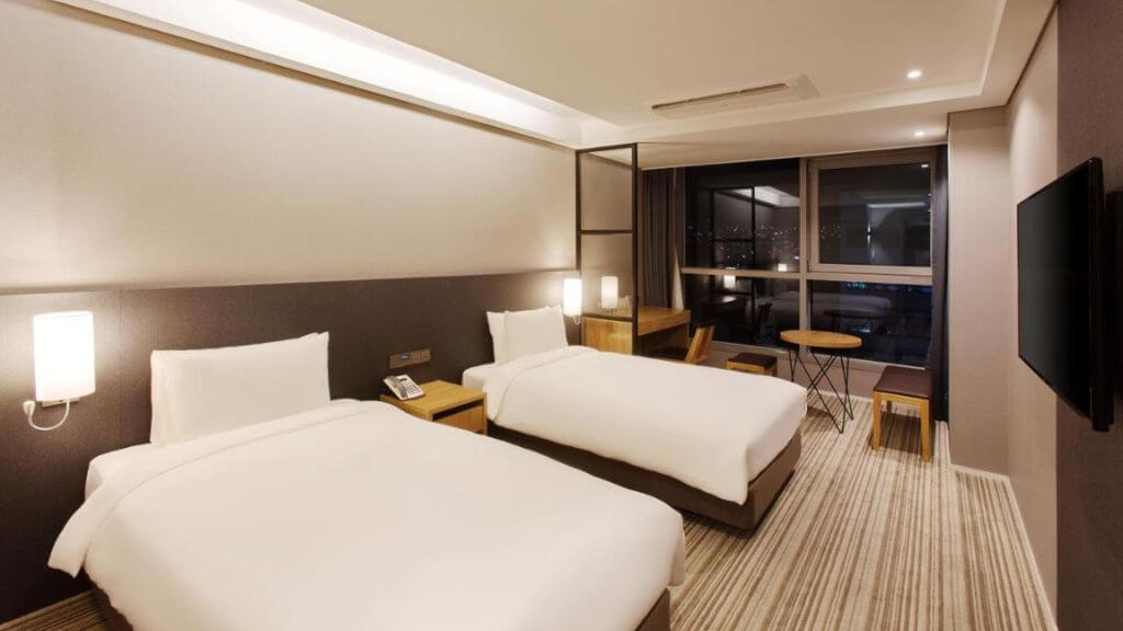 Đoàn nghỉ đêm tại khách sạn dự kiến Hotel Adela Busan