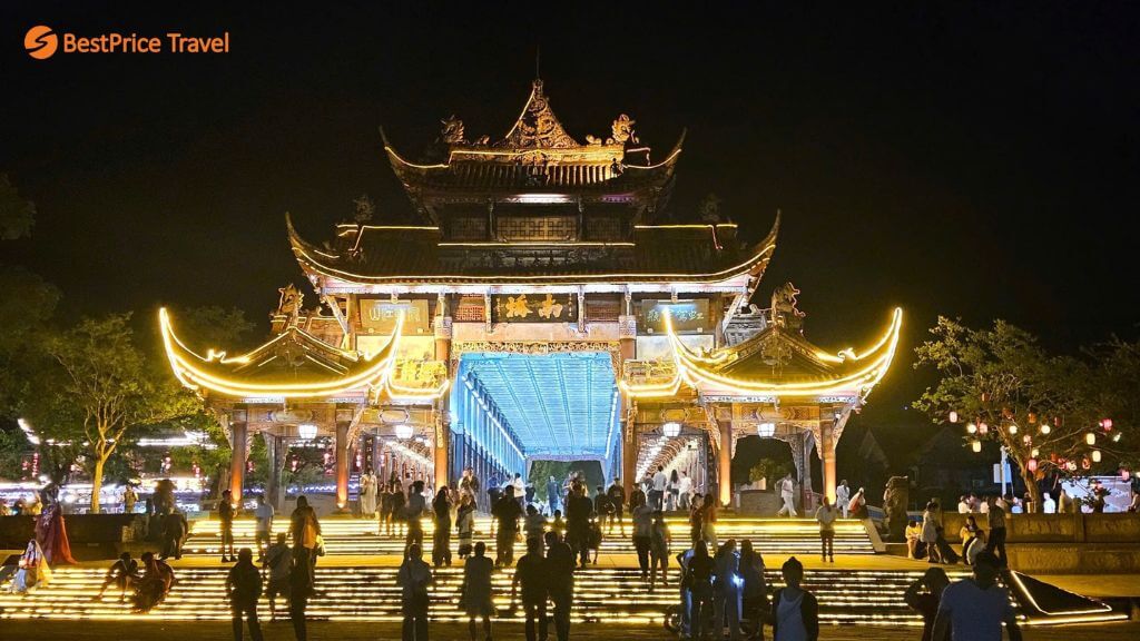 Buổi tối rực rỡ tại Đô Giang Yển   Trung Quốc