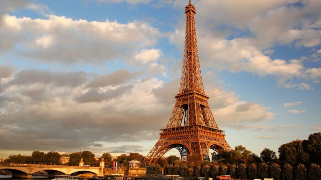 Checkin tháp eiffel   Khám phá vẻ đẹp lãng mạn của Paris