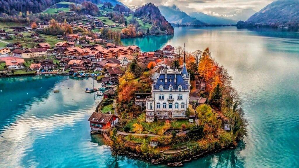 Làng Iseltwald – ngôi làng ven hồ Brienz