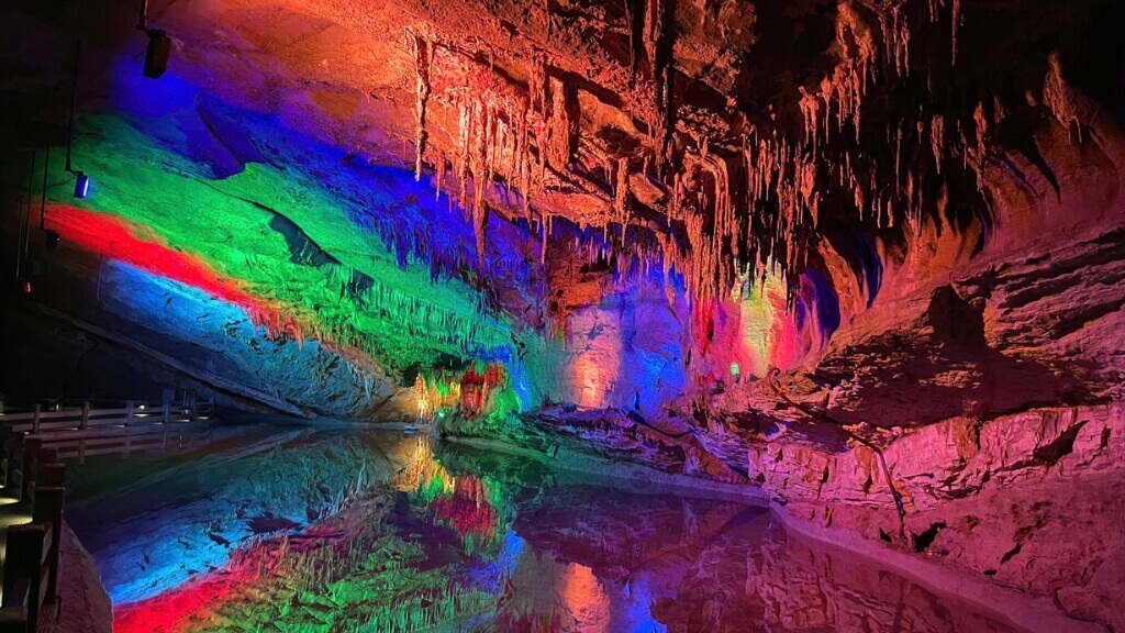 Long Lân Cung điểm đến tâm linh huyền bí