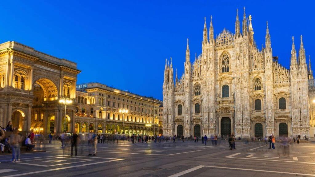 Duomo Di Milano - Nhà thờ chính toà nguy nga bậc nhất tại nước Ý