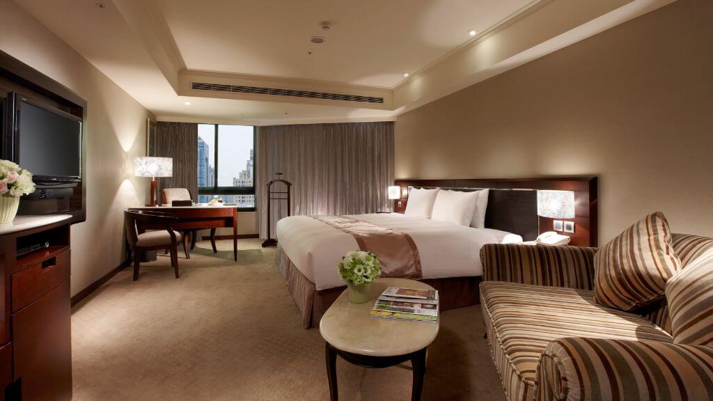 Lưu trú tại khách sạn tiêu chuẩn (Dự kiến Charming City Hotel Taichung)