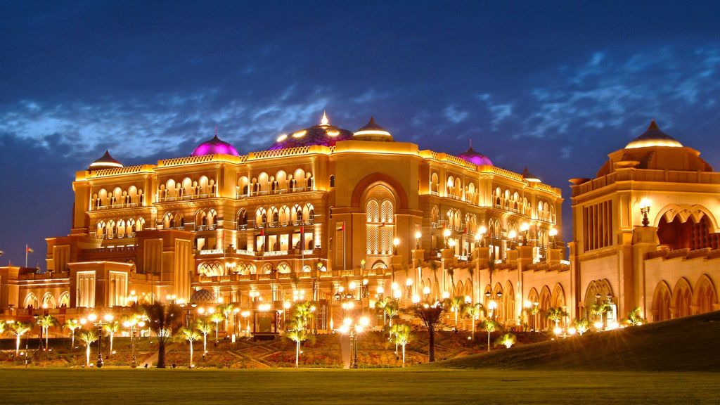 Khách sạn Emirates 7 sao xa hoa bậc nhất Thế giới