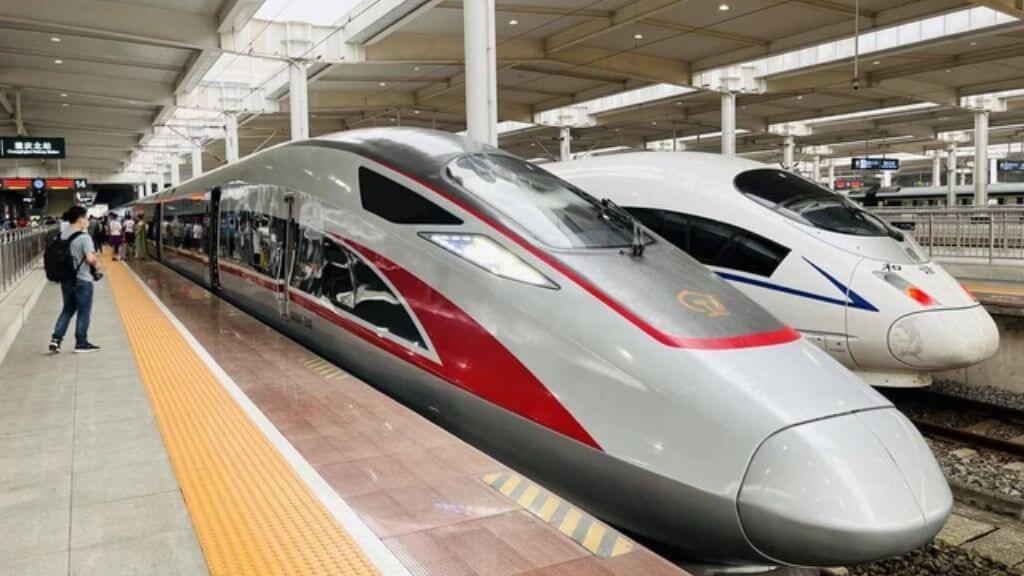 Tàu cao tốc đi Côn Minh