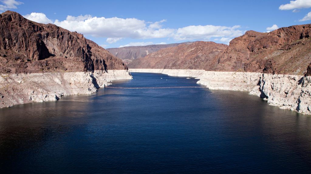 Hồ nhân tạo lớn nhất thế giới Lake Mead