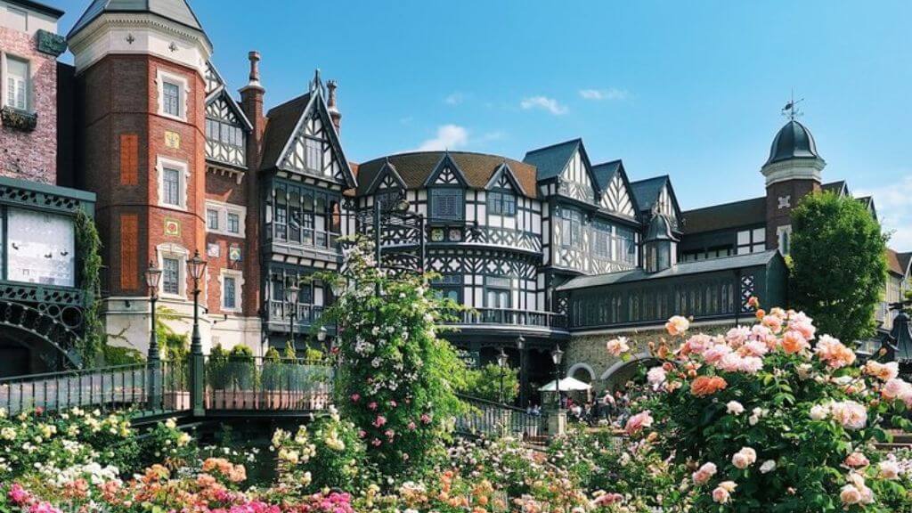 Công viên bánh quy Shiroi Koibito Park lấy cảm hứng từ chiếc bánh quy nổi tiếng của Hokkaido