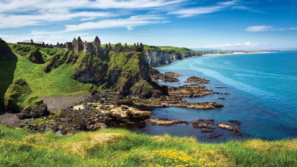 Antrim Coast – Cung đường ven biển đẹp bậc nhất Bắc Ireland