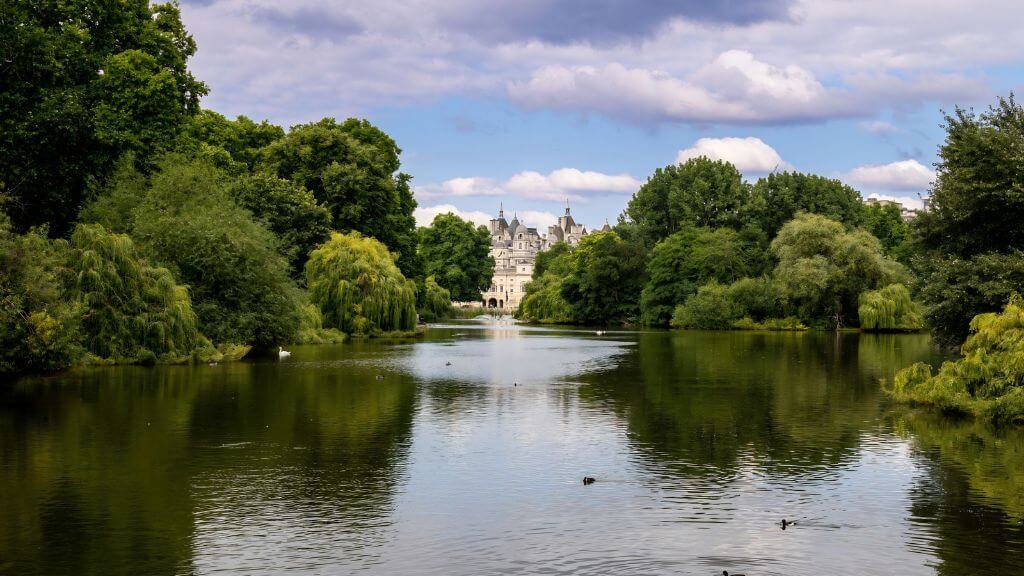 Công viên St  James's Park – Lá phổi xanh giữa lòng London