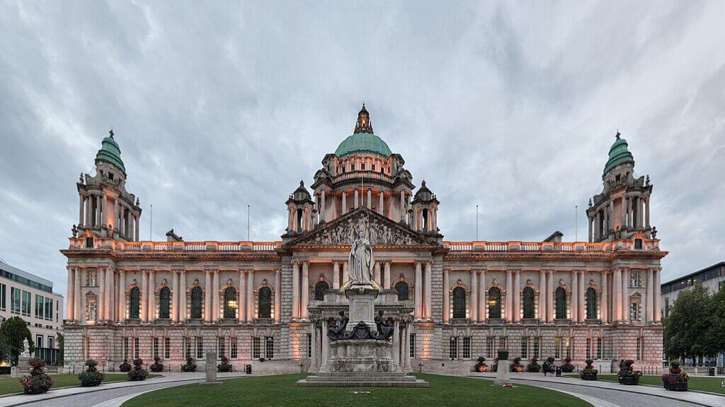Belfast City Hall – tòa thị chính tráng lệ, biểu tượng kiến trúc nổi bật của Belfast