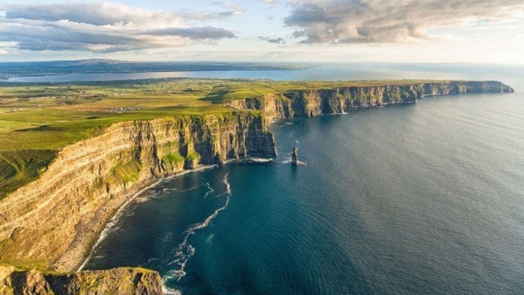 Tây Ireland – vùng đất nổi tiếng với thiên nhiên hùng vĩ và vẻ đẹp hoang sơ quyến rũ