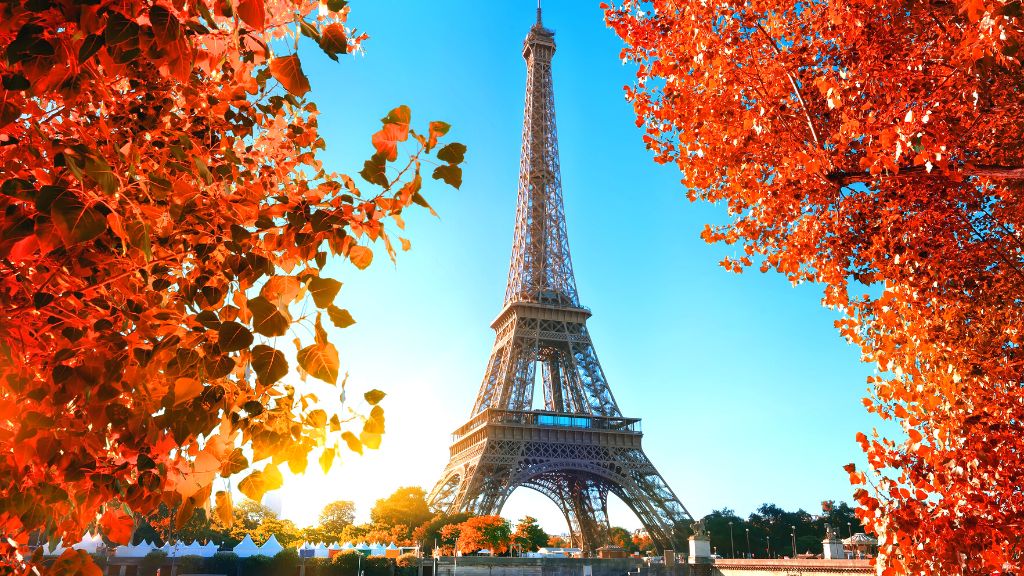 Tháp Eiffel tráng lệ