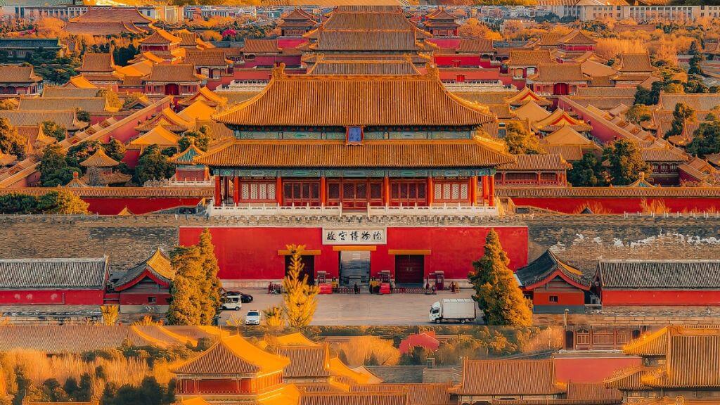 Cung điện với hơn 9 000 gian nguy nga