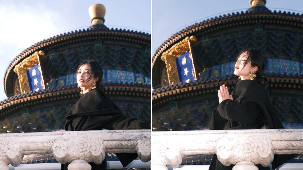 Du khách chụp hình tại Công viên Thiên Đàn