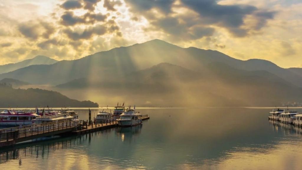 Du lịch Đài Loan chiêm ngưỡng Hồ Nhật Nguyệt
