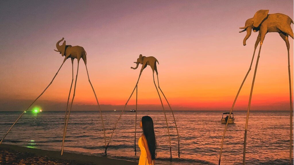 Check in và ngắm hoàng hôn ở Sunset Sanato Phú Quốc