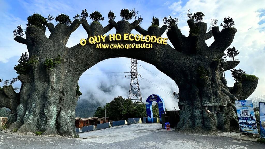 Cổng checkin đèo Ô Quy Hồ