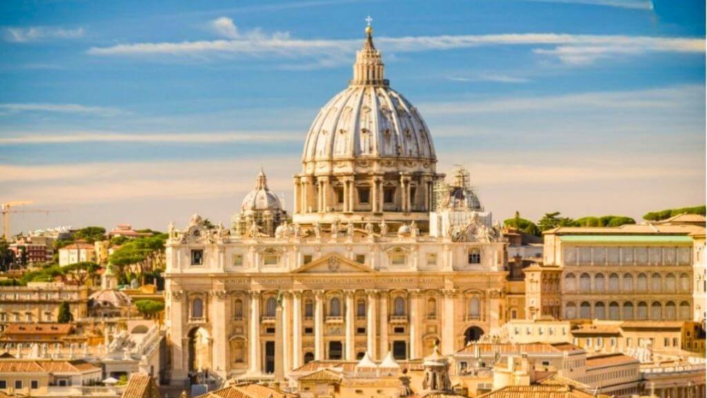 Chiêm ngưỡng vẻ uy nghiêm của Vương Cung Thánh Đường Thánh Phêrô