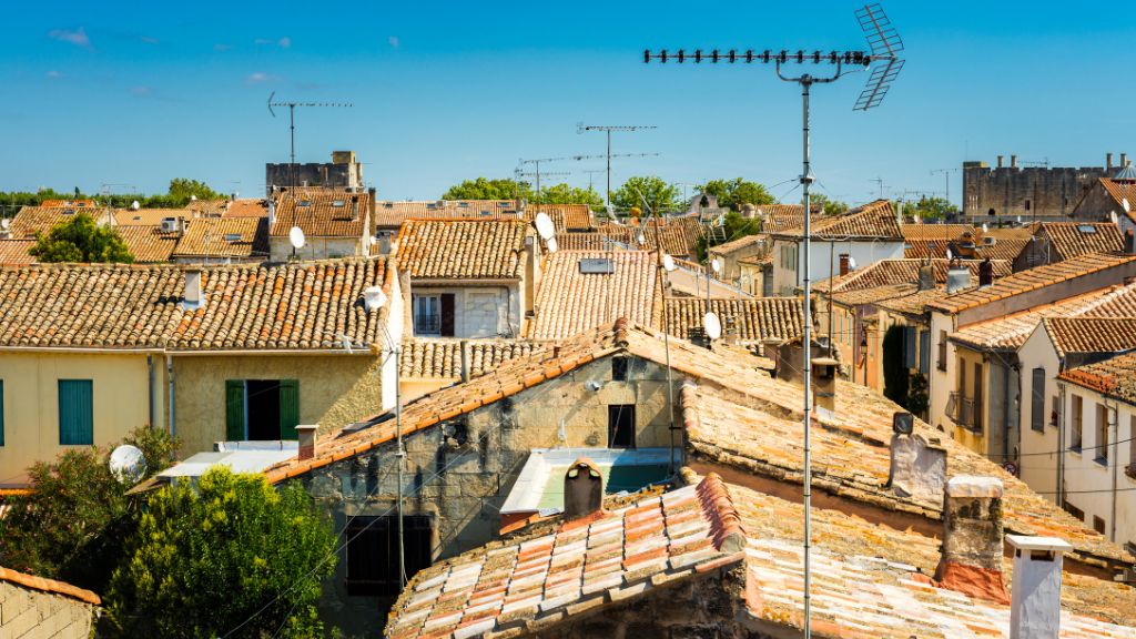 Góc nhìn trên cao của làng Aigues Mortes
