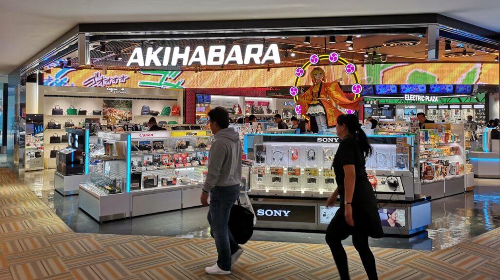Tham quan mua sắm cửa hàng miễn thuế Akihabara