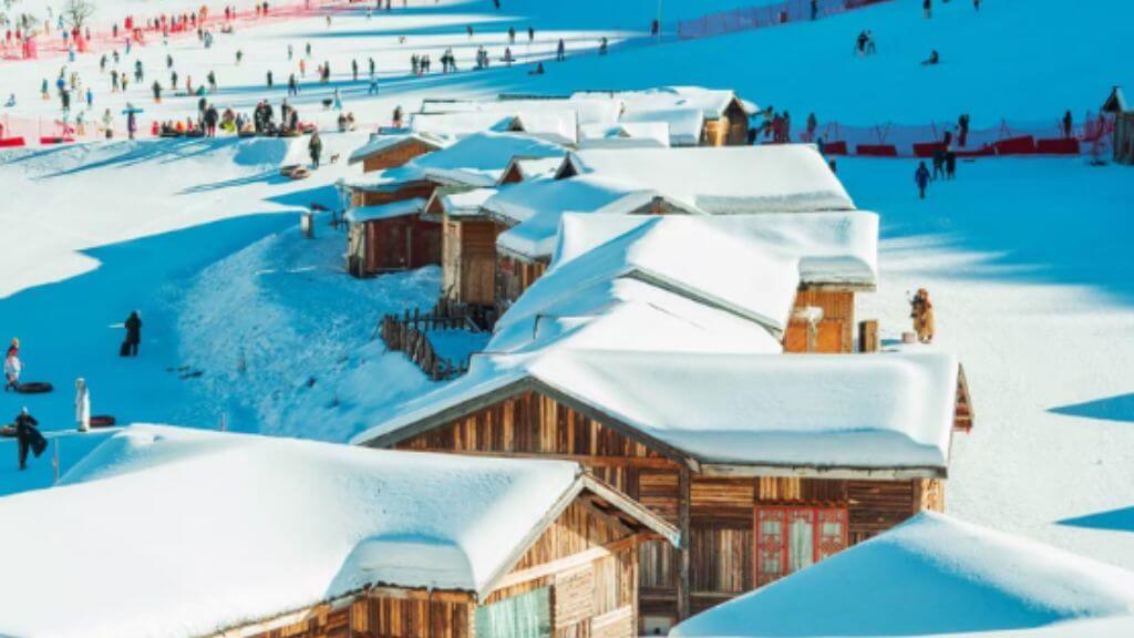 Trải Nghiệm Trượt Tuyết