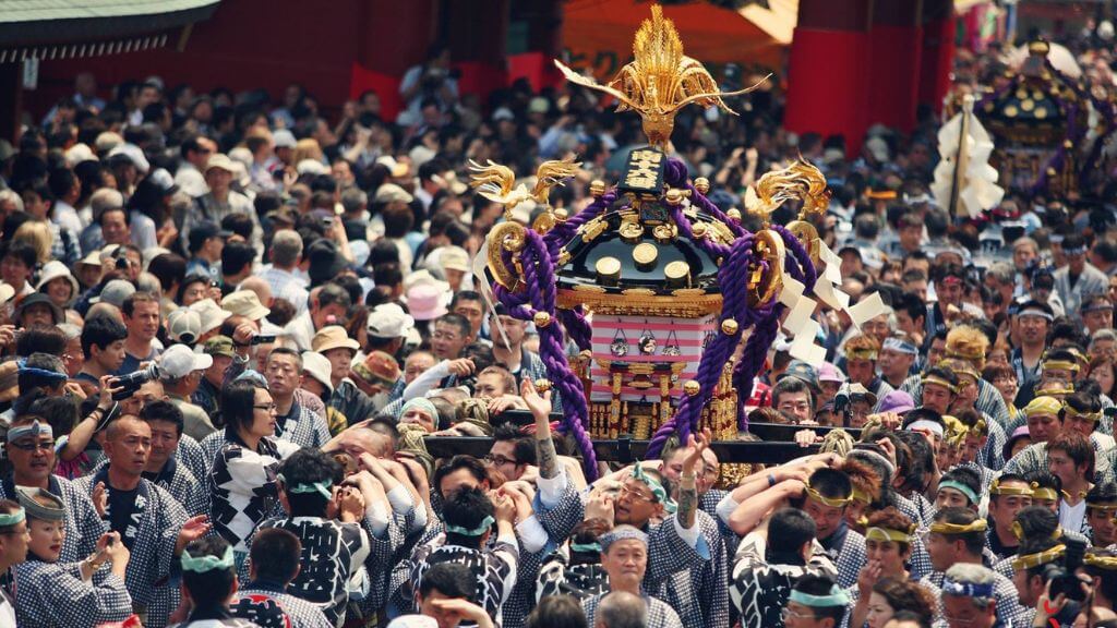 Chùa cổ Sensoji (Asakusa Kannon) mùa lễ hội