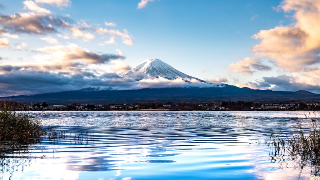 Núi Fuji hùng vỹ