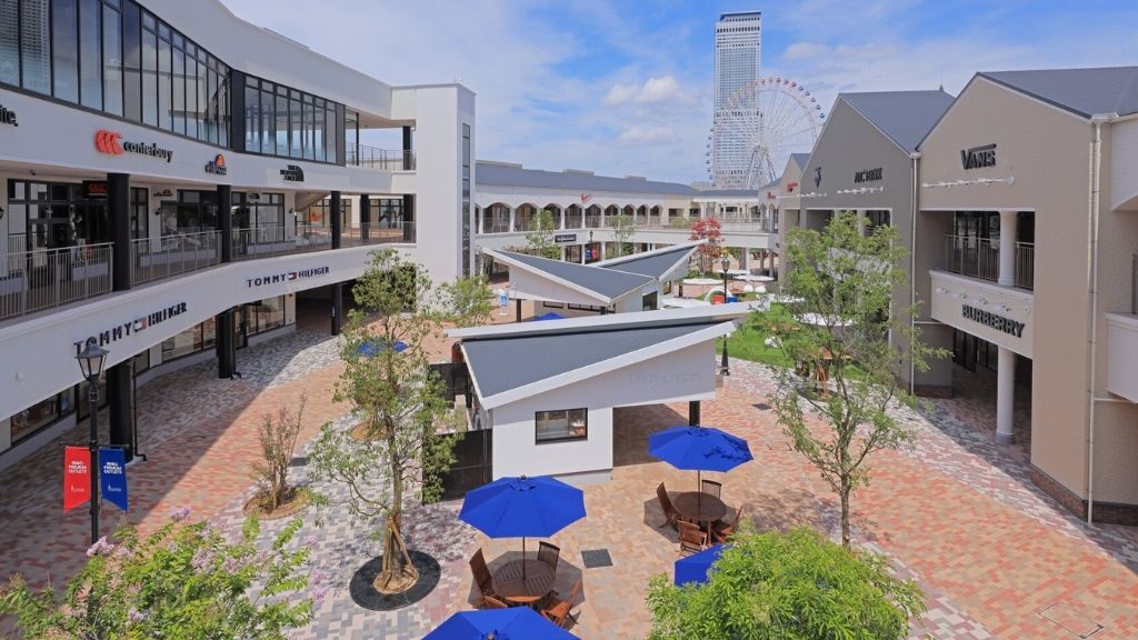Tự do shopping ở trung tâm mua sắm Rinku Premium Outlet