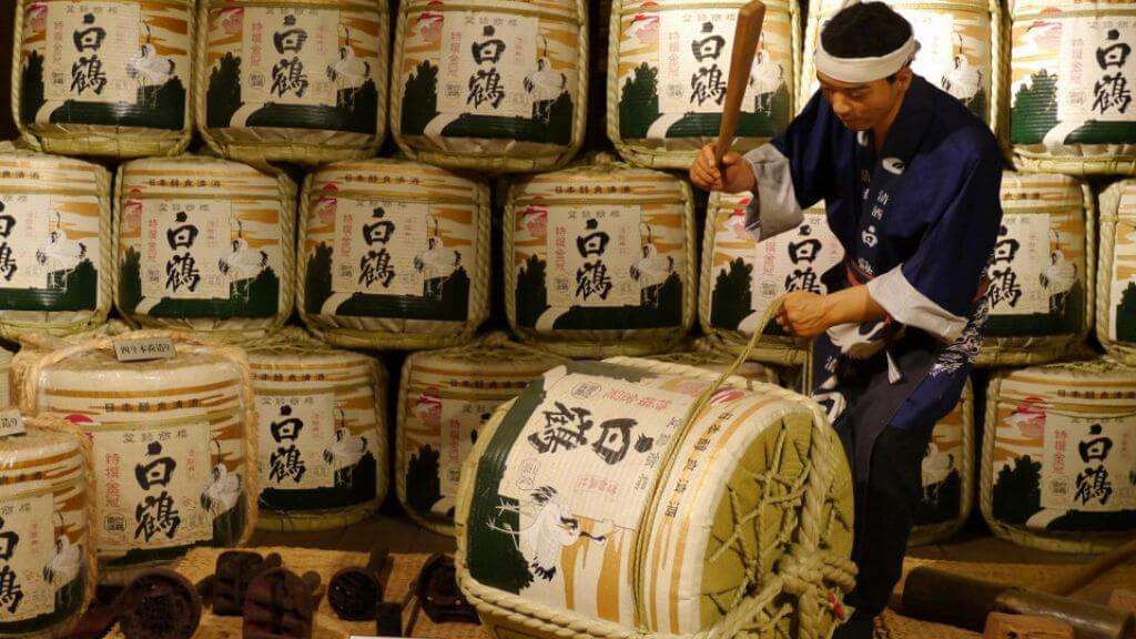 Bảo tàng rượu Sake Hakutsuru – nơi lưu giữ lịch sử và quy trình sản xuất rượu sake truyền thống