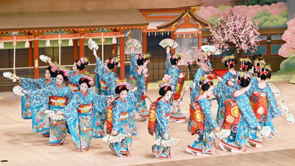 Quý khách thưởng thức chương trình Geisha Show đặc sắc