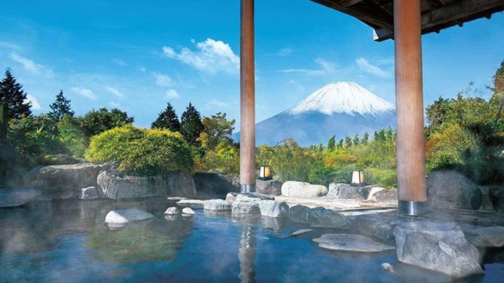 Trải nghiệm tắm Onsen – suối khoáng nóng truyền thống của Nhật Bản
