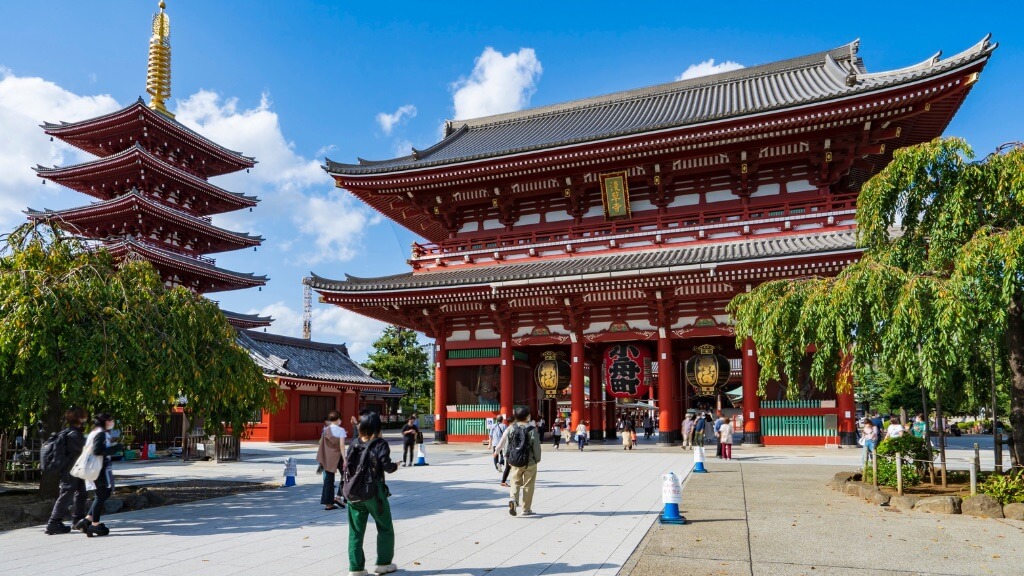Chùa Asakusa Kannon - một trong những ngôi chùa cổ kính và linh thiêng nhất Tokyo