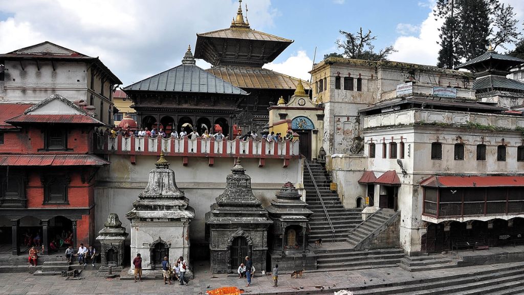 Đền Pashupatinath tiêu biểu trong Hindu giáo