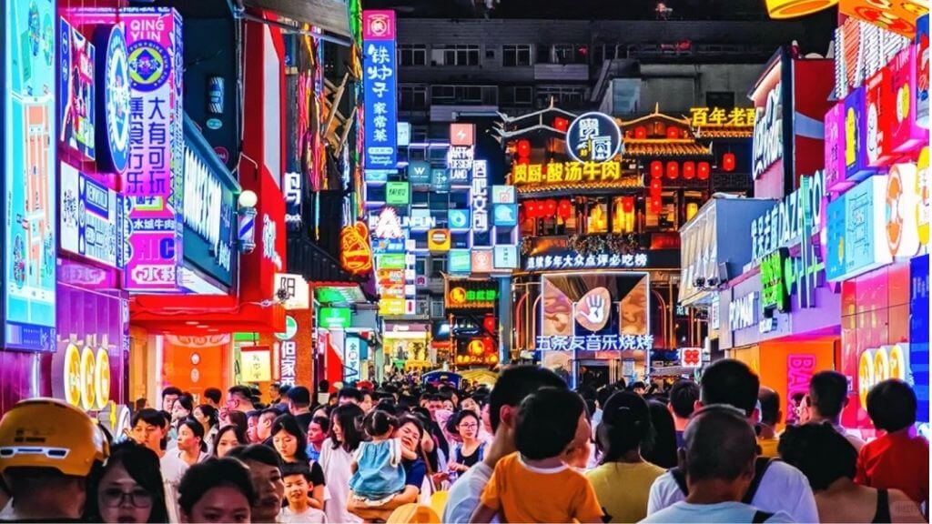 Tham quan phố ẩm thực nổi tiếng – chợ Thanh Vân