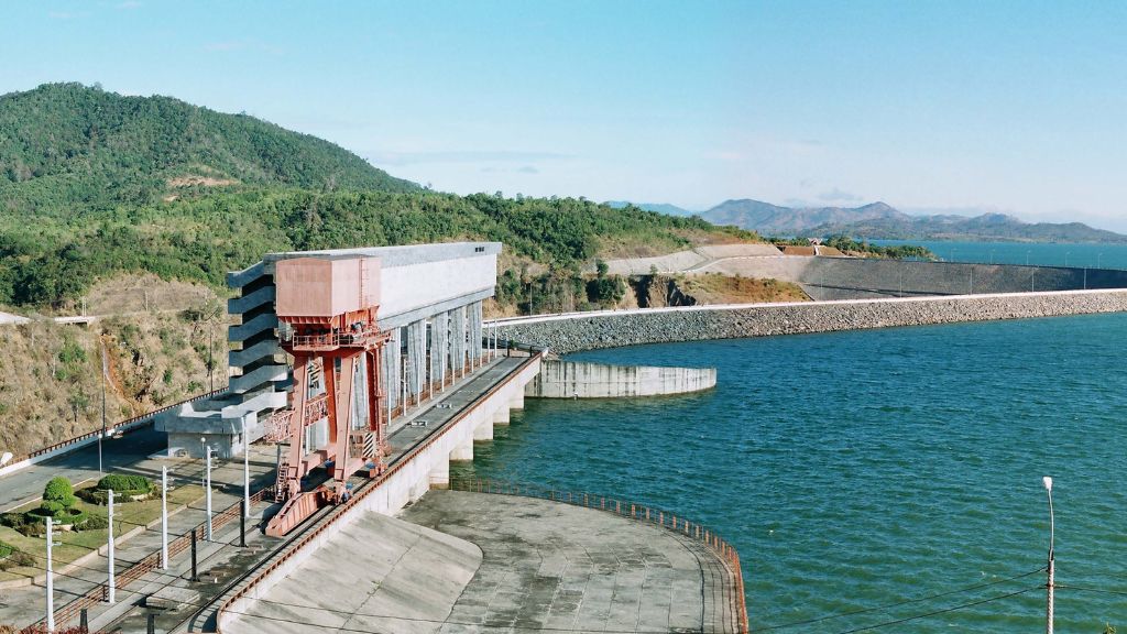 Tham quan Thủy điện Yaly - công trình thủy điện lớn thứ hai Việt Nam