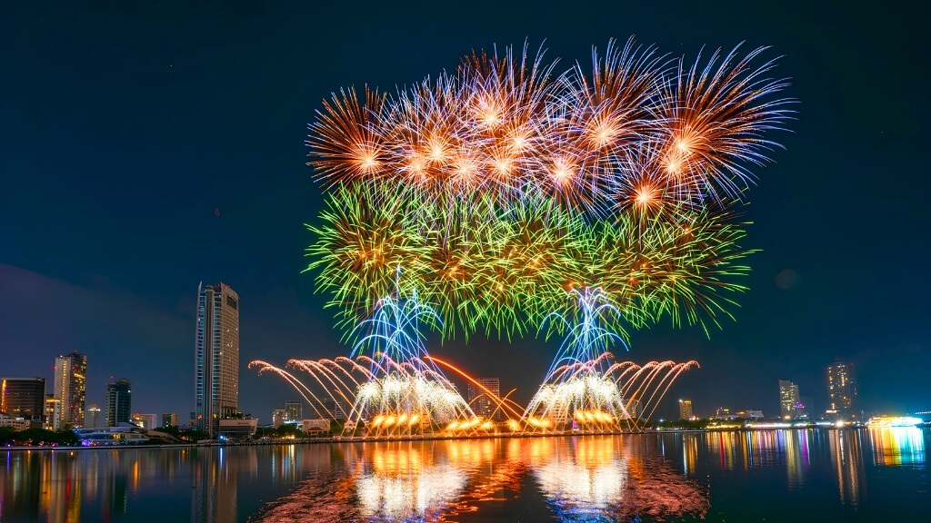 Chiêm ngưỡng sự hoành tráng tại Lễ hội Pháo hoa Quốc tế Đà Nẵng