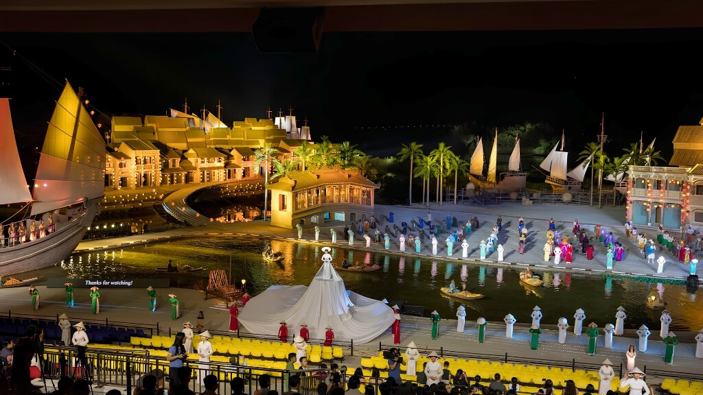 Thưởng thức màn trình diễn nghệ thuật mãn nhãn tại show Ký ức Hội An